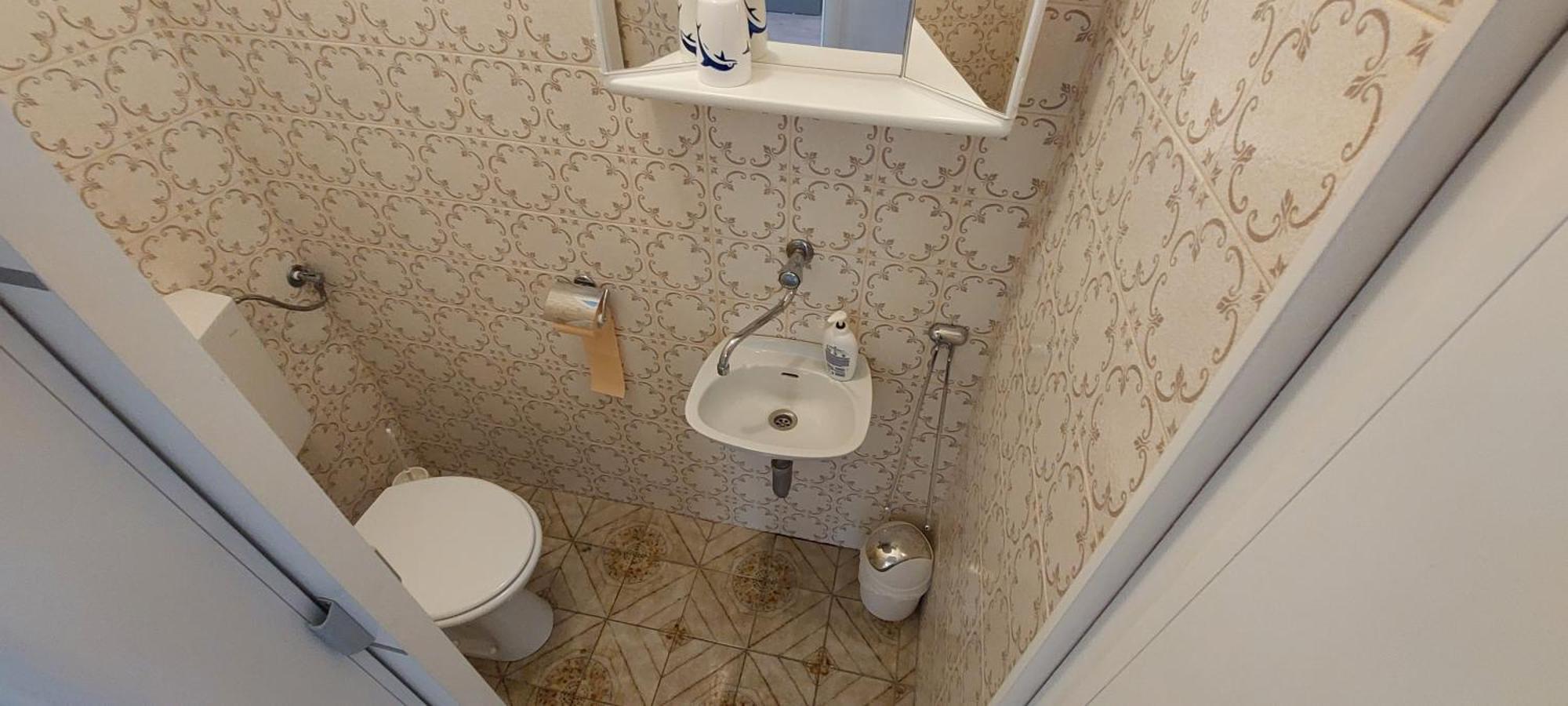 Apartman Ll S Pogledom I Izmedu Splita I Trogira Su Kastela Dalmacija Hrvatska Exterior photo